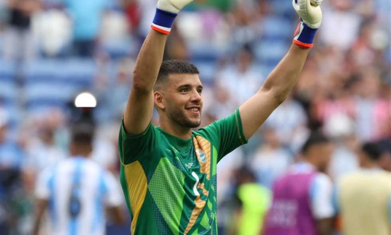 بـ10 تصديات قياسية.. حارس مارسيليا جيرونيمو رولي يكتب التاريخ في دوري أبطال أوروبا