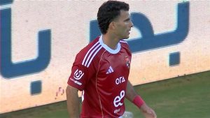 إصابة زيزو تجبر الأهلي على تبديل مبكر أمام إنبي