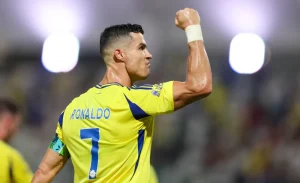 بتوجيهات كريستيانو.. النصر يهزم الخلود وينقض على صدارة الدوري السعودي
