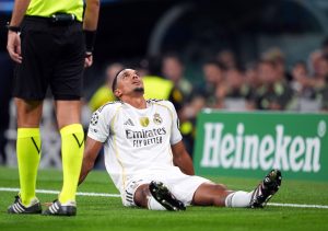 إصابة ألكسندر أرنولد تبعده عن ريال مدريد لأسابيع وشكوك حول مشاركته ضد ليفربول