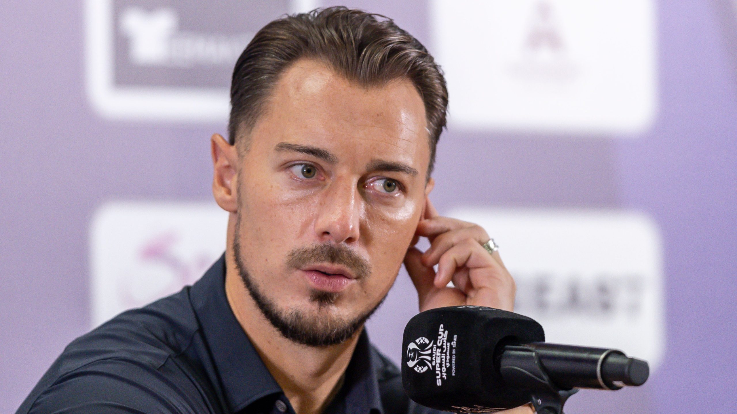 يايسله مدرب اهلي جدة