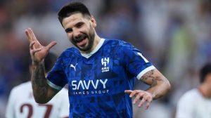 ميتروفيتش يقترب من الانتقال إلى الدوري القطري بعد اتفاق مبدئي