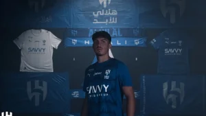 الهلال يشعل الجدل بين جماهير النصر بعد استخدام شعار “إلى الأبد”