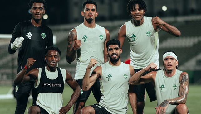 اصابة مدافع اهلي جدة