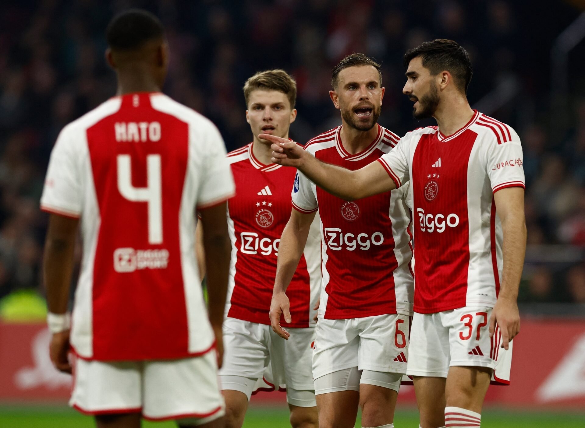 تشكيل اياكس امام انتر ميلان