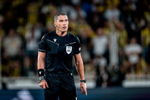 كأس إنتركونتيننتال: الروماني إستفان كوفاكس حكمًا لمباراة بيراميدز وأهلي جدة السعودي