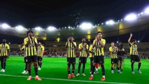 مدافع شاب من أبطال أوروبا يقترب من الاتحاد قبل غلق الميركاتو