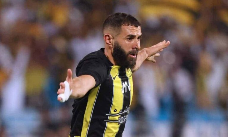 بنزيمة يقترب من العودة لمواجهة الوحدة مع اتحاد جدة