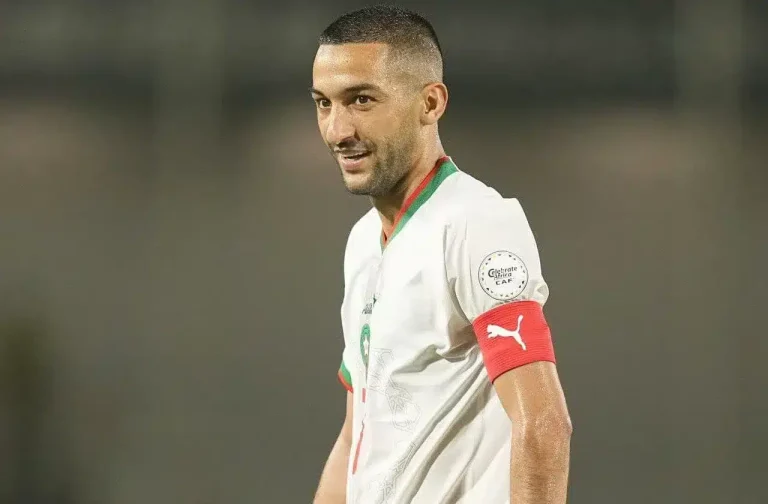 مستقبل حكيم زياش يثير الجدل في إشبيلية بعد إغلاق الميركاتو