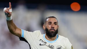 كريم بنزيما يحدد موعد عودته للملاعب مع الاتحاد بعد الإصابة