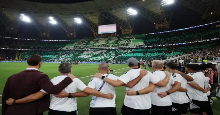 فيفا يوافق على طلب جماهير أهلي جدة برفع “تيفو” أمام بيراميدز