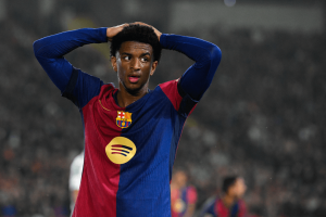 برشلونة يعلن إصابة أليخاندرو بالدي وغيابه لأسابيع