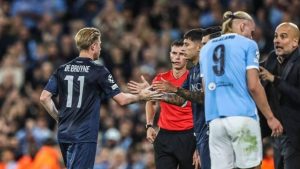 مانشستر سيتي يتخطى نابولي بثنائية هالاند ودوكو في دوري الأبطال