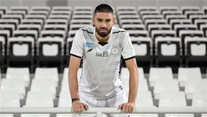 كاراسكو يرفض 5 عروض ويقرر البقاء مع الشباب السعودي