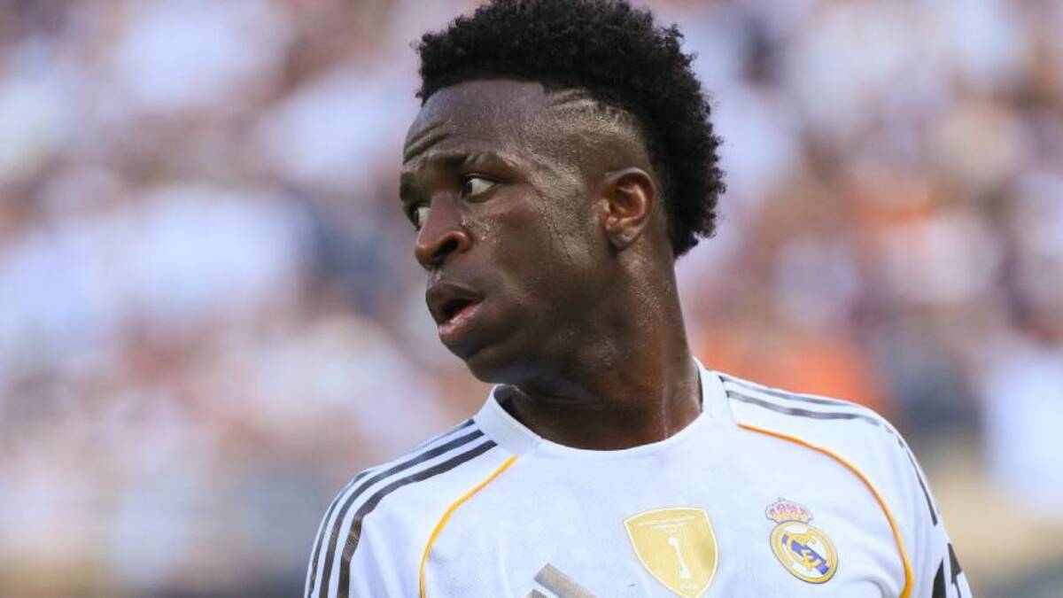 أسطورة برشلونة يهاجم فينيسيوس جونيور: “ليس قدوة للأطفال” فينيسيوس جونيور