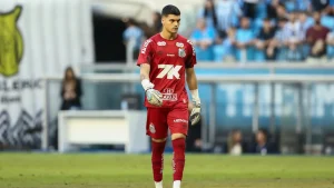 النصر يقترب من التعاقد مع الحارس البرازيلي جابرييل برازاو