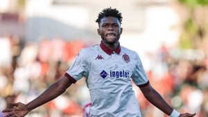 الوداد يقترب من التأهل بفوز خارج الأرض.. والنجم الساحلي يسقط أمام نايروبي يونايتد بثنائية