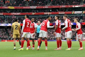 أرسنال يفشل في ضم المهاجم البرازيلي رايان